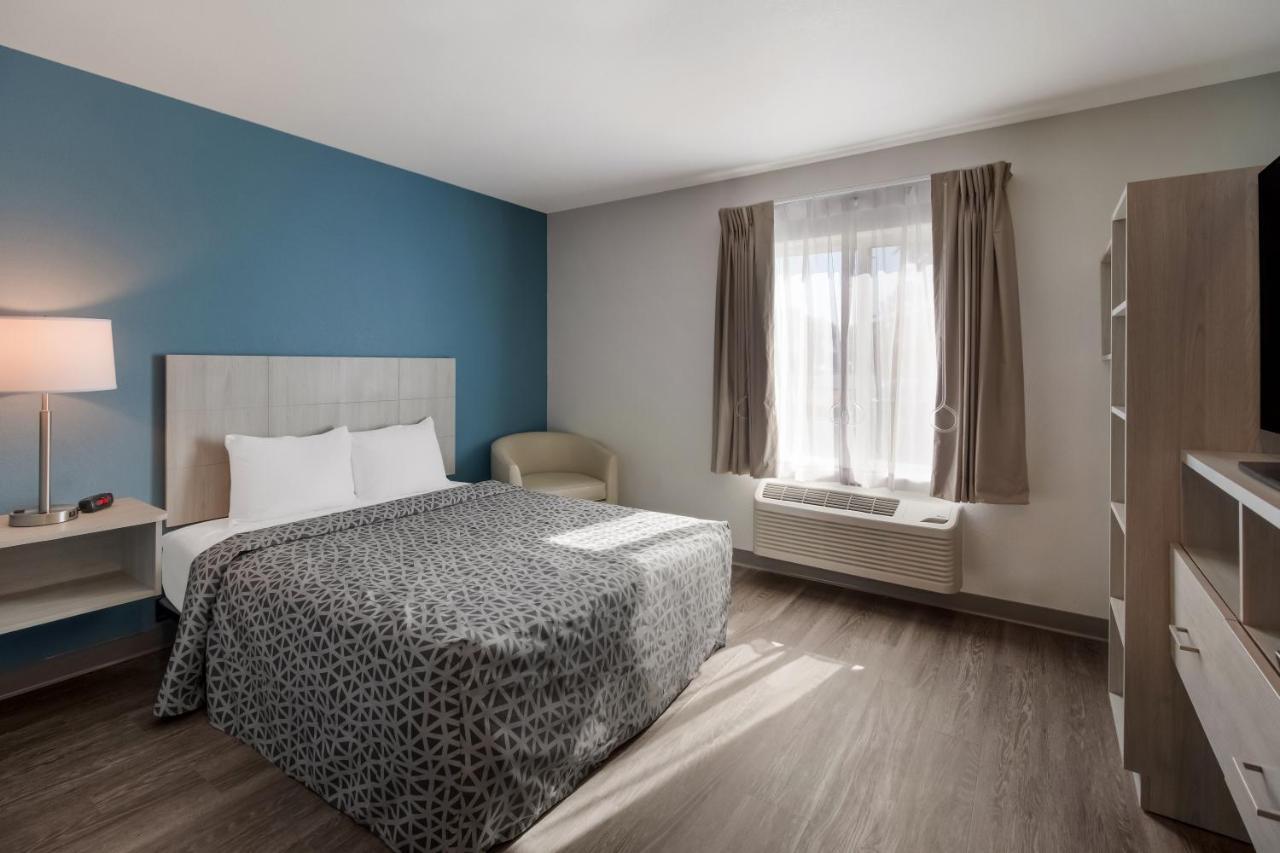 Woodspring Suites Wixom - Novi Exterior photo