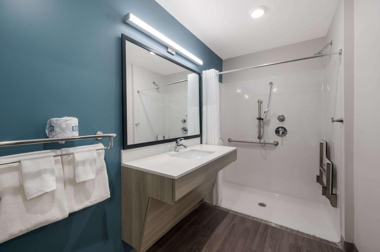 Woodspring Suites Wixom - Novi Exterior photo