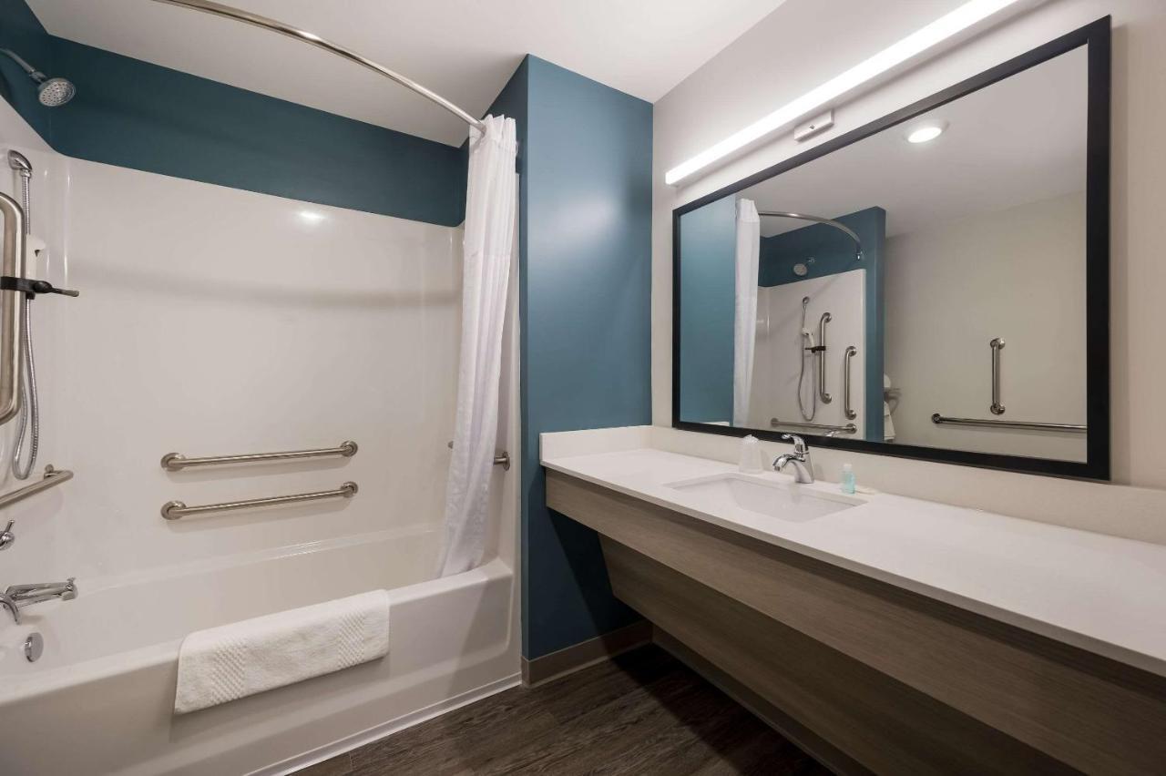 Woodspring Suites Wixom - Novi Exterior photo