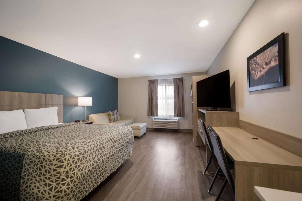 Woodspring Suites Wixom - Novi Exterior photo