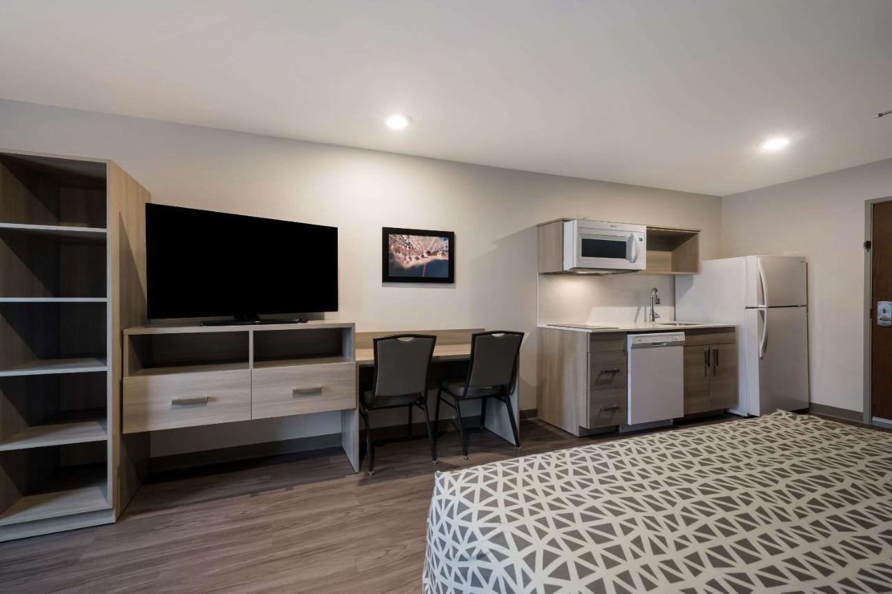 Woodspring Suites Wixom - Novi Exterior photo